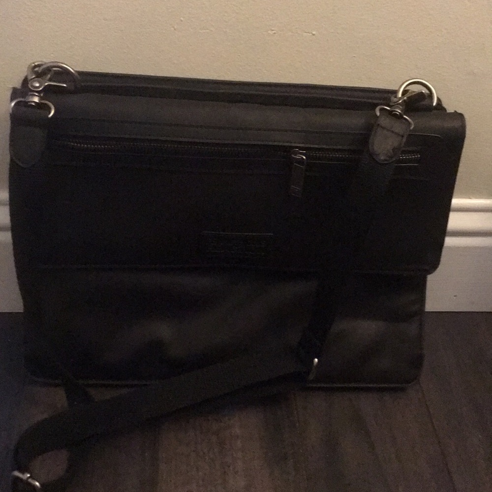 New Kenneth Cole Leather Slim Briefcase